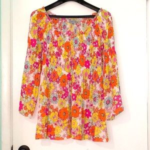 Woman’s floral and ivy top